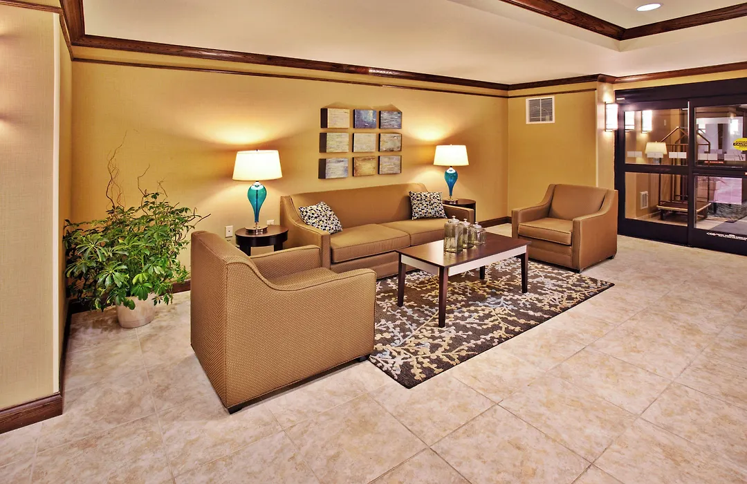 Holiday Inn Express Hotel & Suites - Dubuque West By Ihg-1